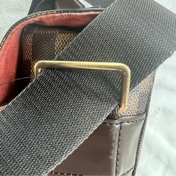 Louis Vuitton Damier Broadway Bag - Picture 17 of 17